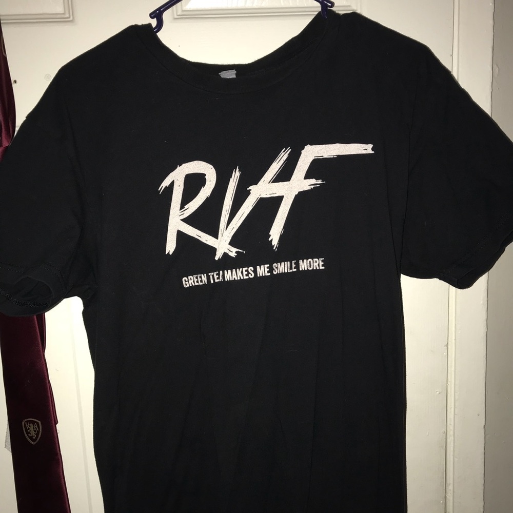 Roman and fousey tour tee